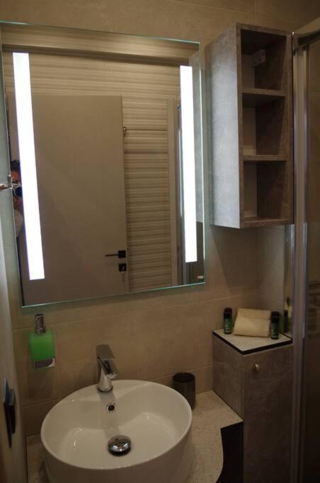 Seafront Centre Ouranoupoli Apartment Bagian luar foto