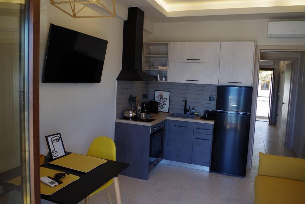 Seafront Centre Ouranoupoli Apartment Bagian luar foto